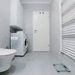 Апартаменты Storybook Flat In Брашов