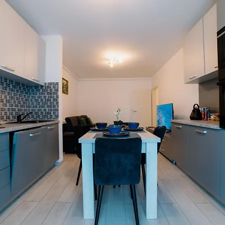 Storybook Flat In Appartement Braşov